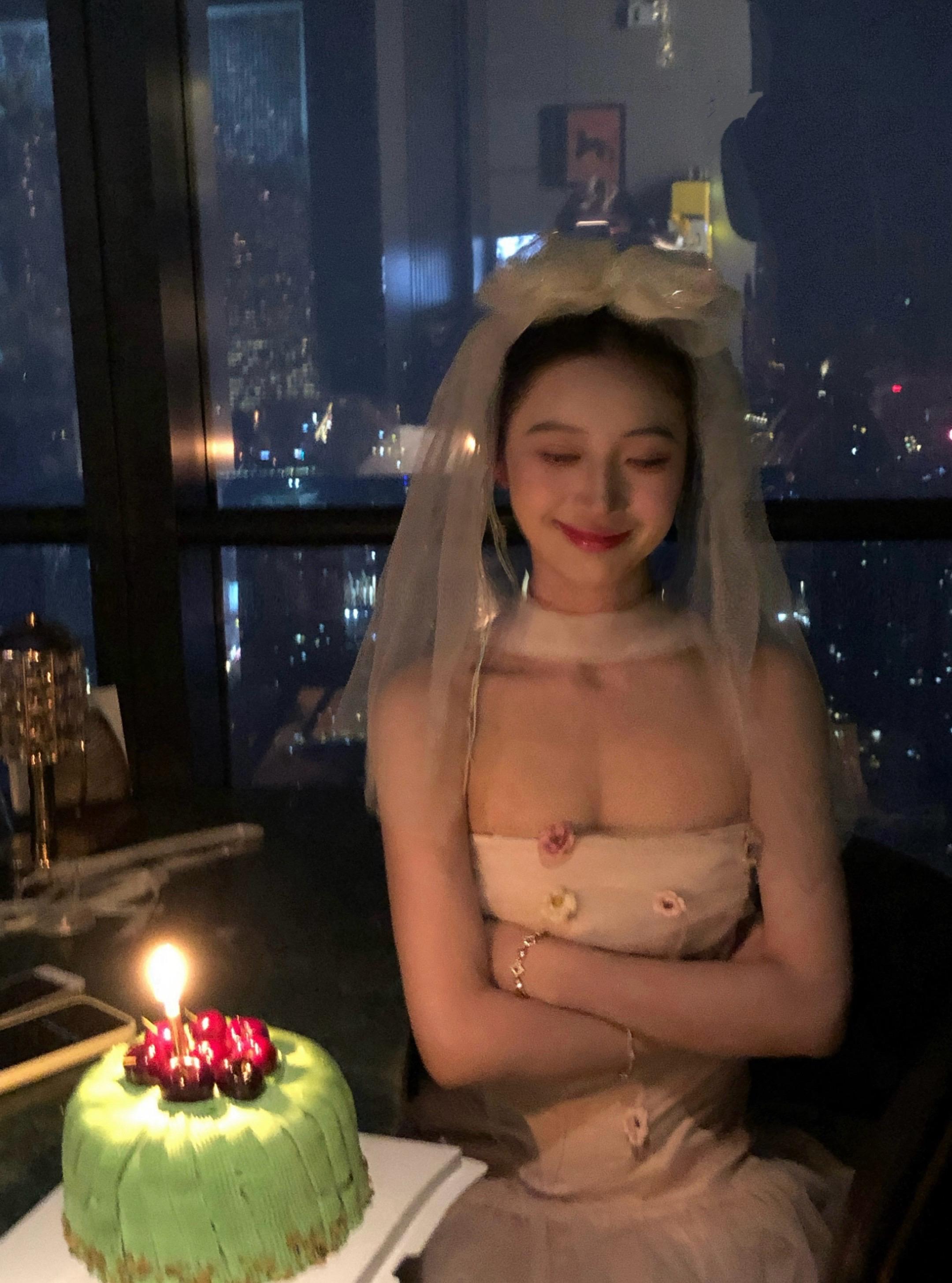 让蜡烛代替所有灯