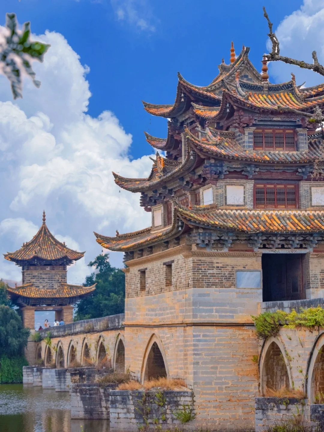 比起大理，我更推荐这座冷门有趣的云南小城