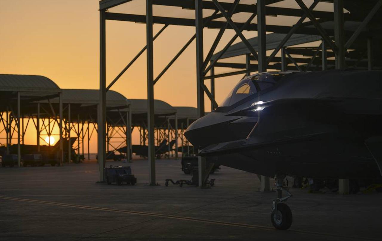 伊朗军队袭击了位于阿联酋的美军阿尔达夫拉基地
伊朗军队袭击了位于阿联酋的美国阿尔