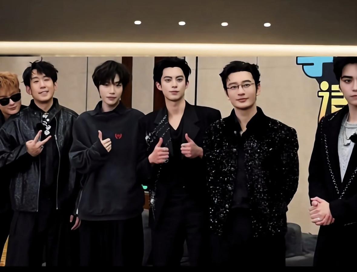 王鹤棣帅的太突出了啊啊啊啊