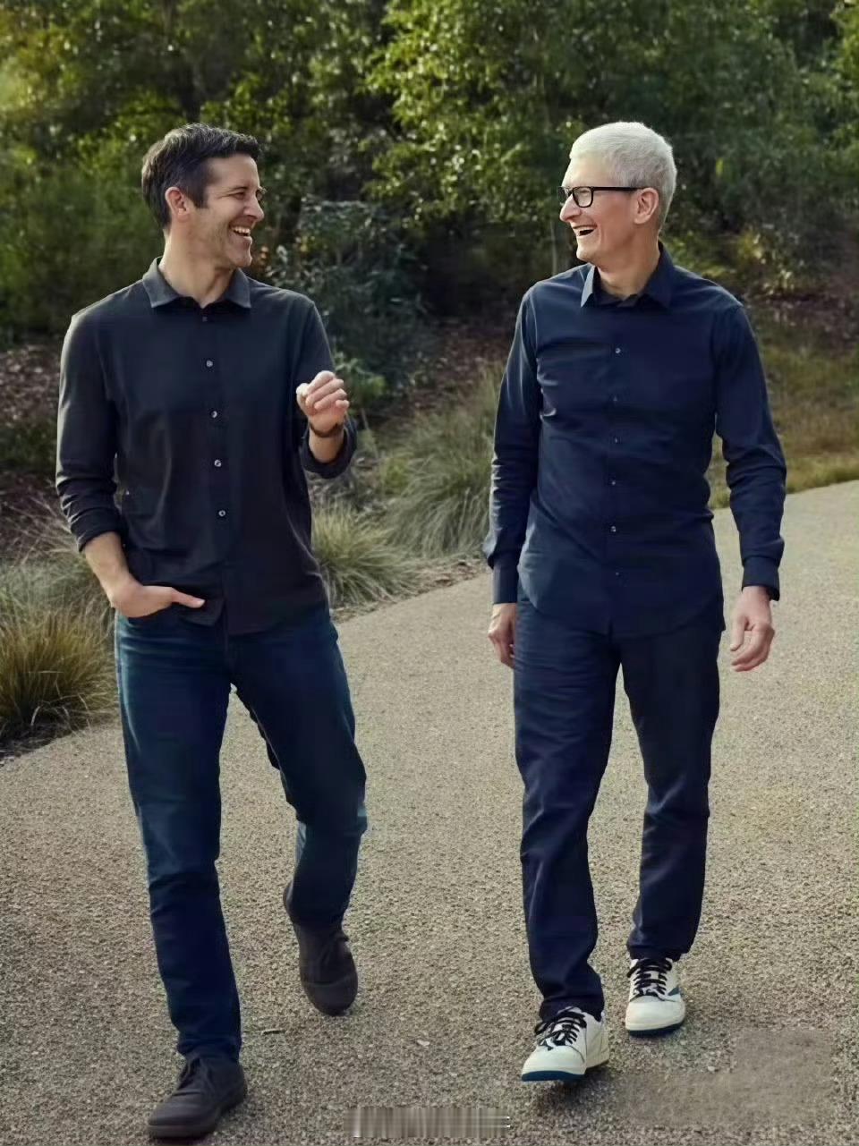 如何评价库克执掌苹果的15年一转眼库克都搞了15年了！讲真，库克真的是个顶级“打