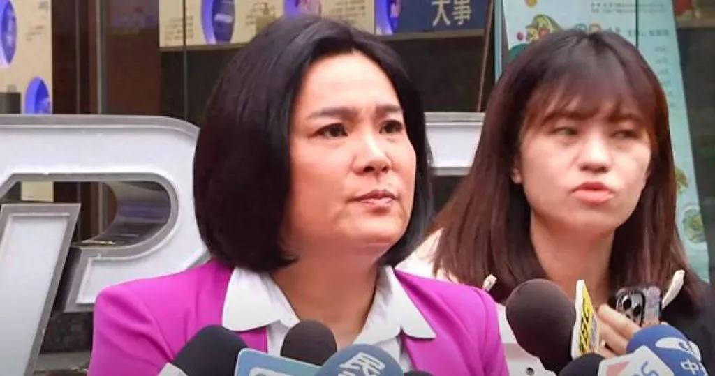 国民党内参民调指出，陈玉珍、杨镇浯与李文良三位人选中，有41%金门县民支持陈玉珍