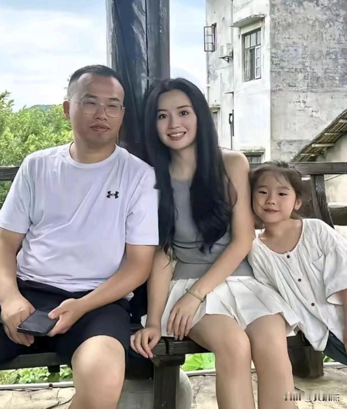 女儿像谁？
