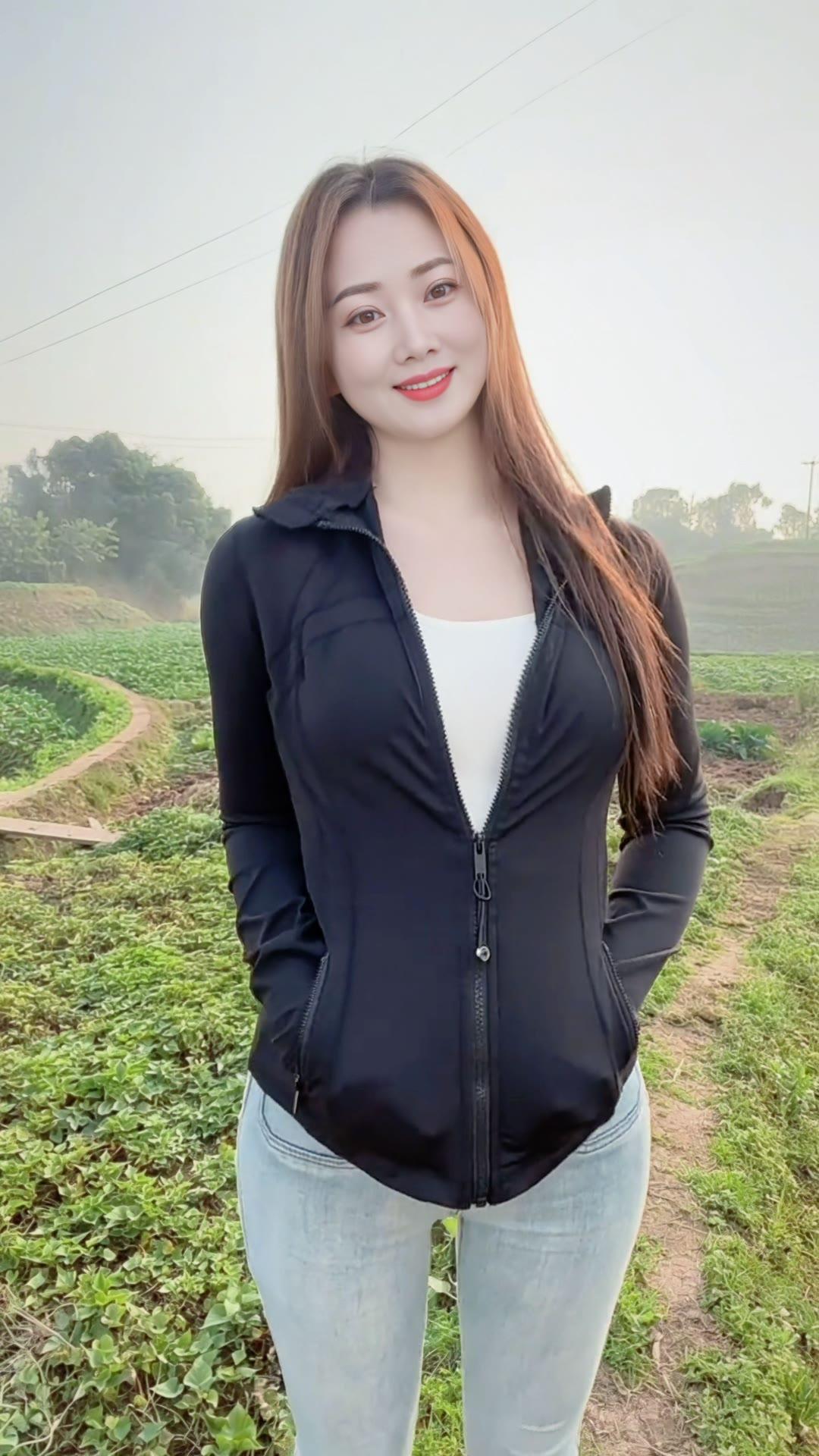 好的陪伴 会像阳光一样照近你的心里