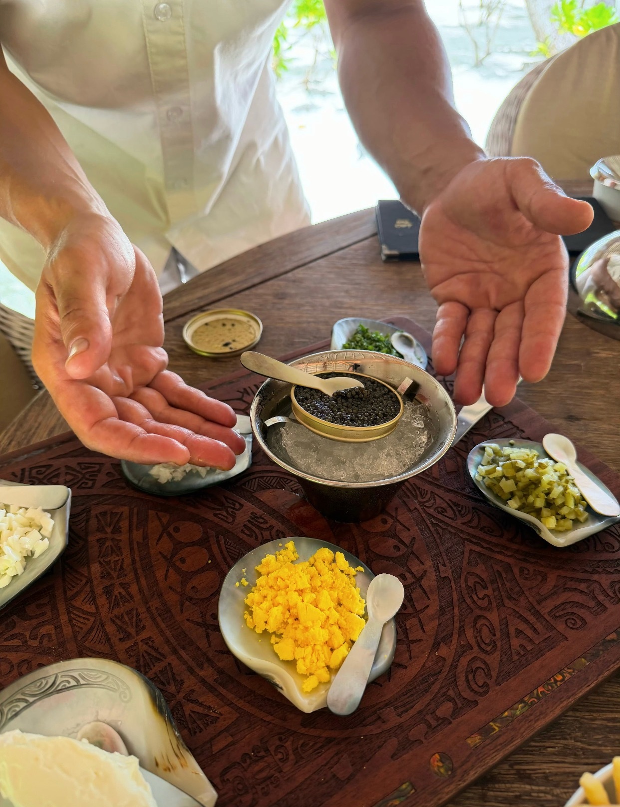 辛选时大漂亮法属波利尼西亚度假，已晒出古铜色肌肤。