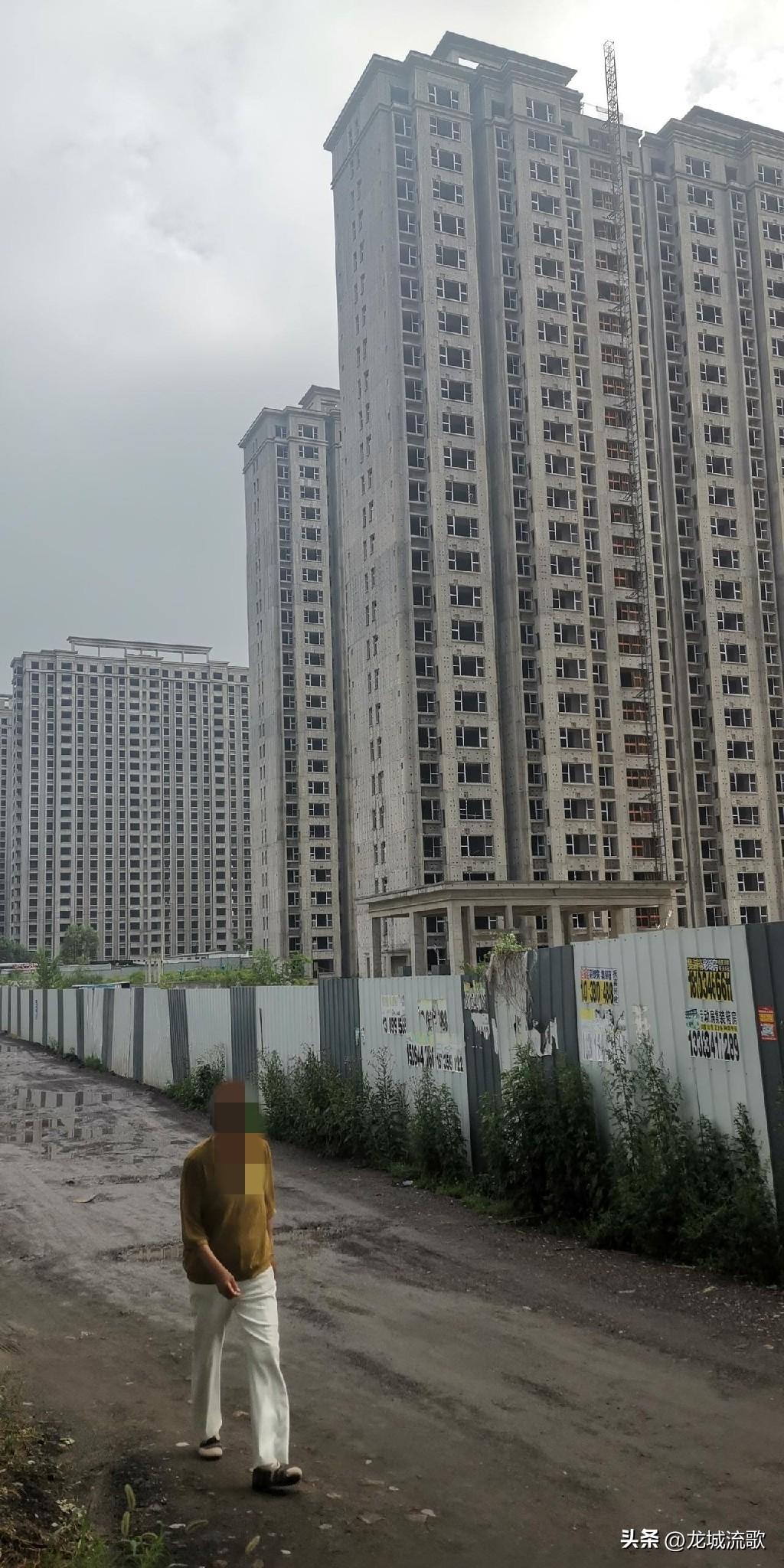 楼市转好应该快了，等这几条落实了，大家买房子的积极性也就调动起来了！
一是涨工资