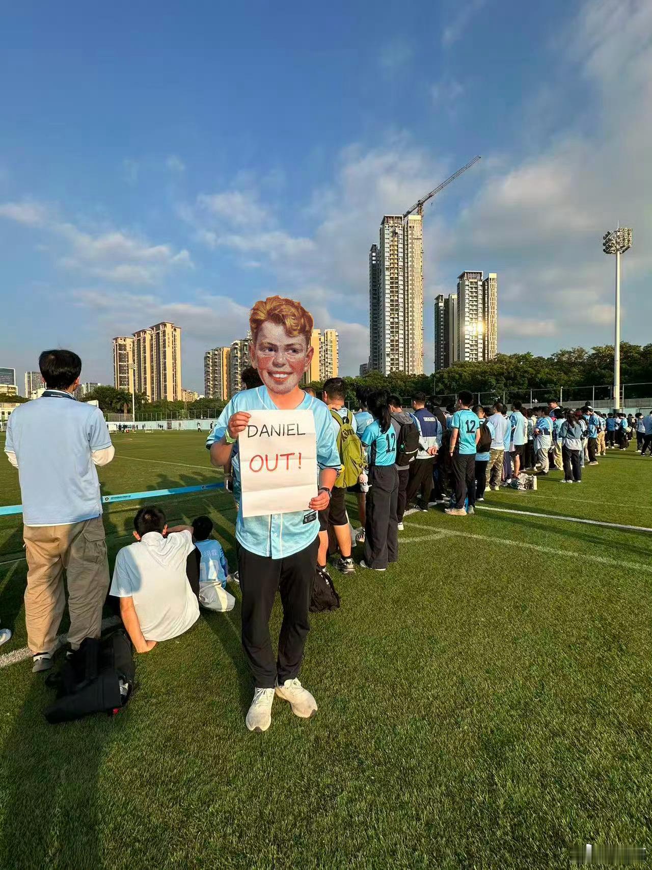 深圳新鹏城 《唠一唠“饮啤仙人”丹尼尔（1）》丹尼尔是2024年7月加盟深圳新鹏