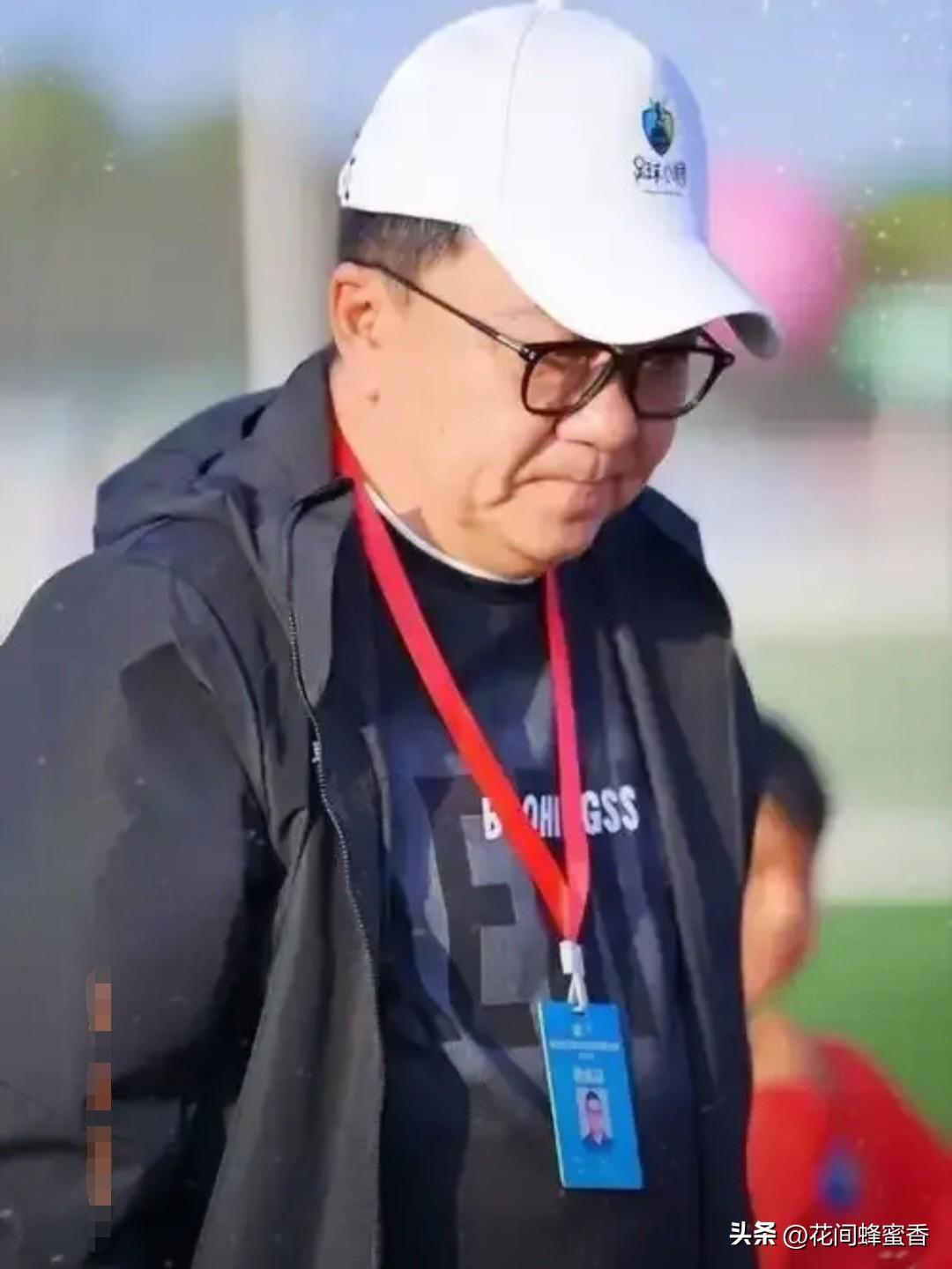 铁腕治军引热议！
小将赛场走神遭停赛，
董路直指足坛老顽疾…！
 
荷兰ISR杯