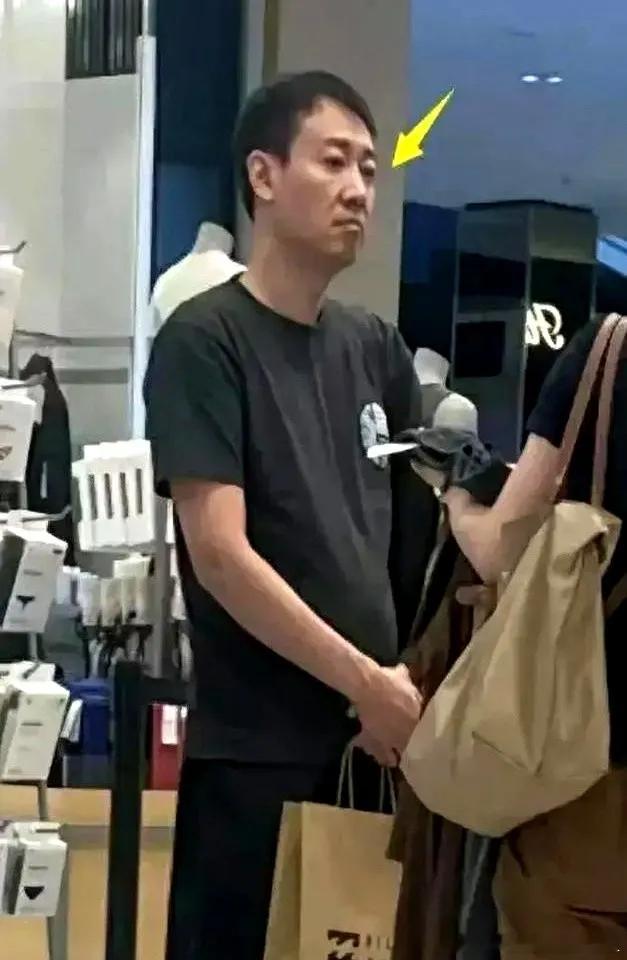 从辛柏青4月被问及朱媛媛到去世，前后也不过一个月的时间，朱媛媛的去世，对于辛柏青