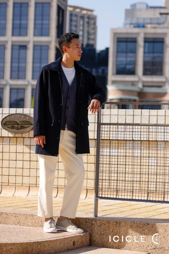 有人说我像靳东，也有说像黄景瑜🩵