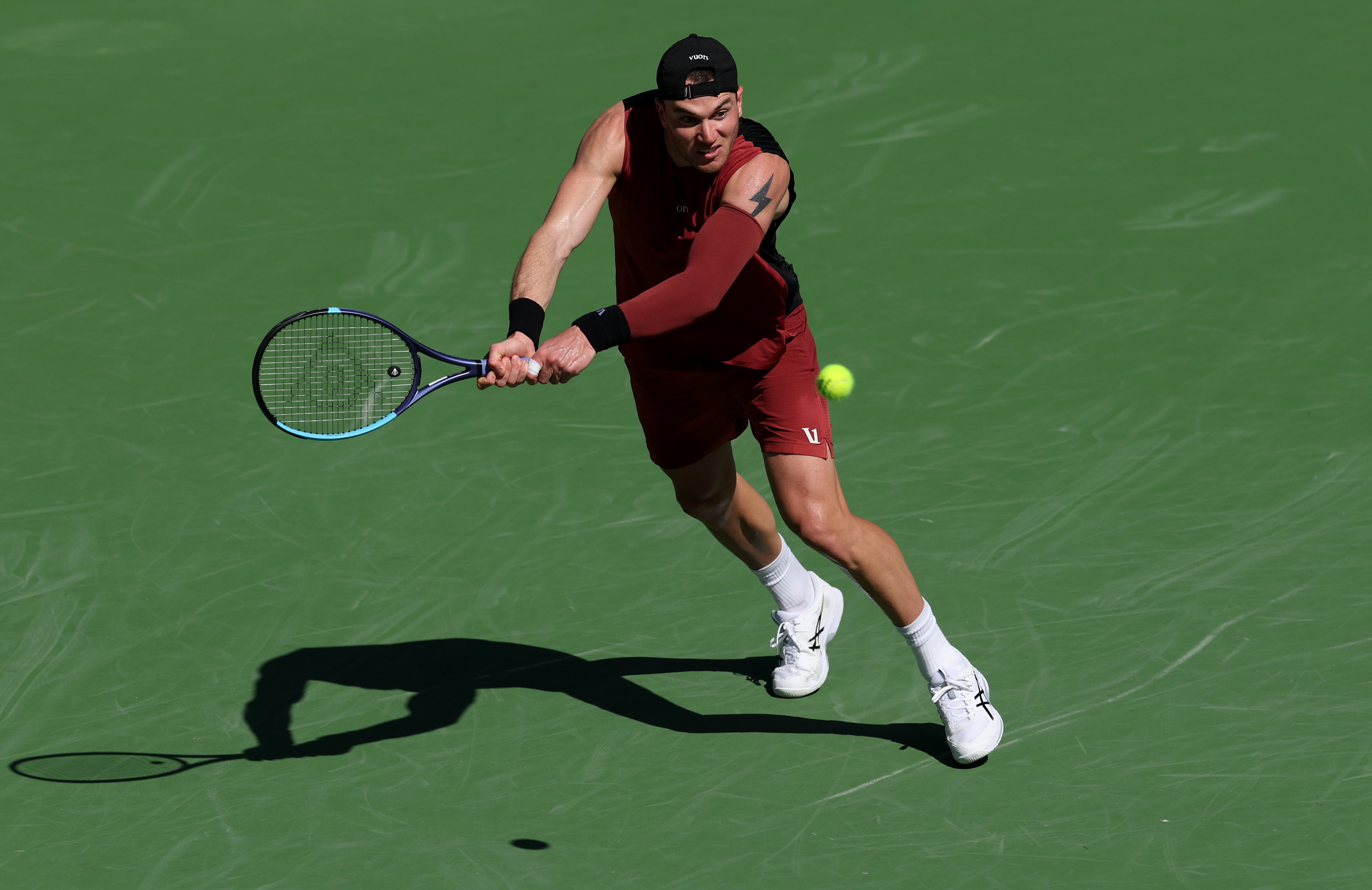 德雷珀险胜德约继续卫冕之旅💪ATP1000印第安维尔斯大师赛第四轮，卫冕冠军德