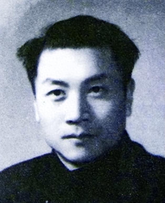 地下党员被捕后想靠装疯卖傻蒙混过关，却没想到在监狱里意外遇到了曾经的叛徒
194