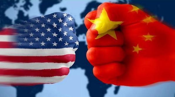 [微风]中美关系确实到了一个紧张节点，说决战将至也不算夸张。美国对外发动超两百场