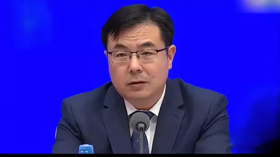 官方:一周工作一小时及以上算就业。6月15日，国家统计局新闻发言人，国民经济综合