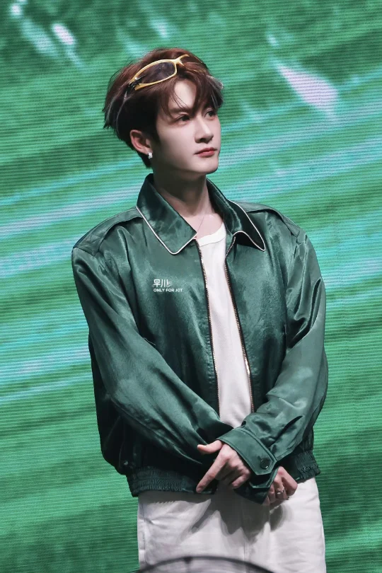 存一组雪碧的图