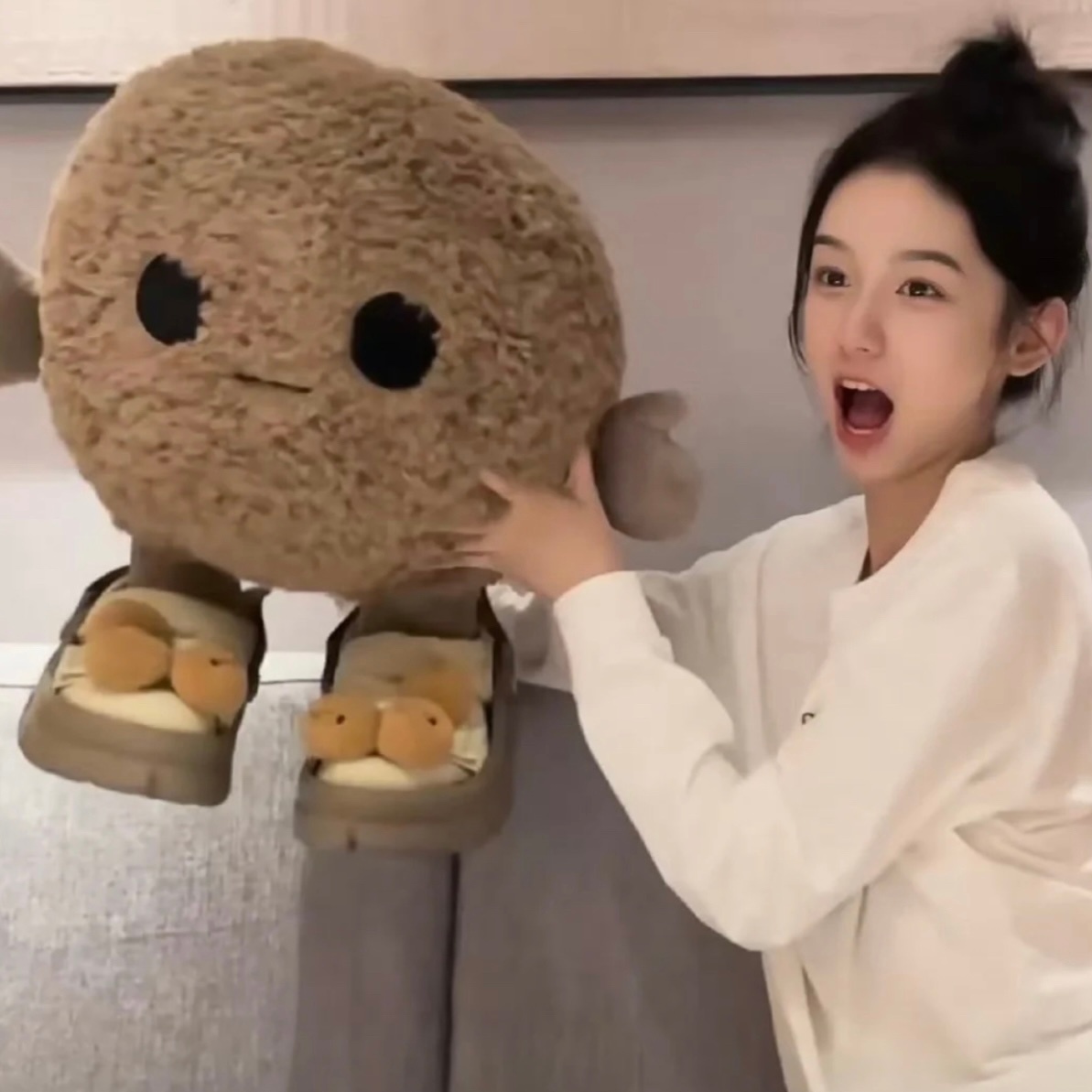 周也  也子真是头像大户啊(ᐡɞ̴̶̷ ·̮ ɞ̴̶̷ᐡ)#无水印头像# ​​​