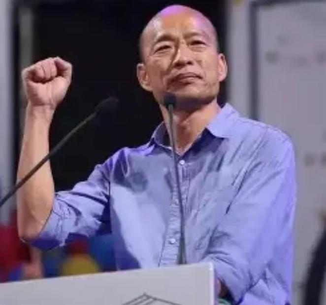 韩国瑜刚窜访完英法等国，就急着出来表态了。5月17号，他公开说，这次出去最关键的