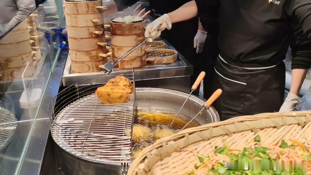 大超市小经营宜昌特色小吃萝卜饺子进入雅斯超市让市民震惊！

宜昌特色小吃萝卜饺子