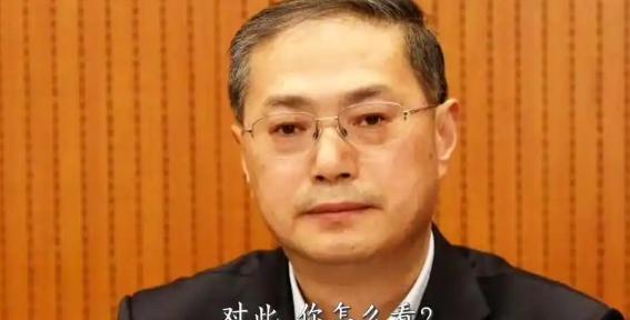 憋了这么多年，终于有人在两会上把这层窗户纸捅破了。全国政协委员周世虹今年直接提了