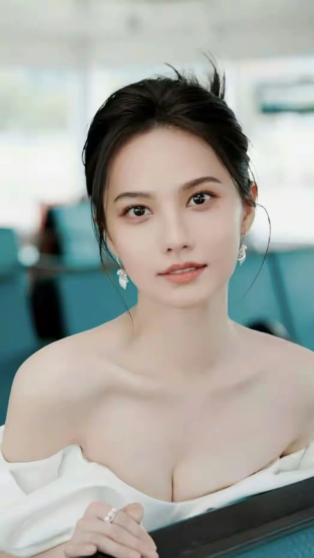 姜佩瑶，百合余香，岸芷袅袅