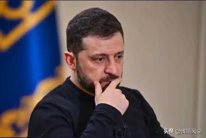 欧盟委员会民主、司法、法治与消费者保护委员迈克尔·麦格拉斯在接受美国政治新闻网（