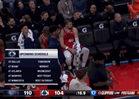 哪像个教练啊？！ 