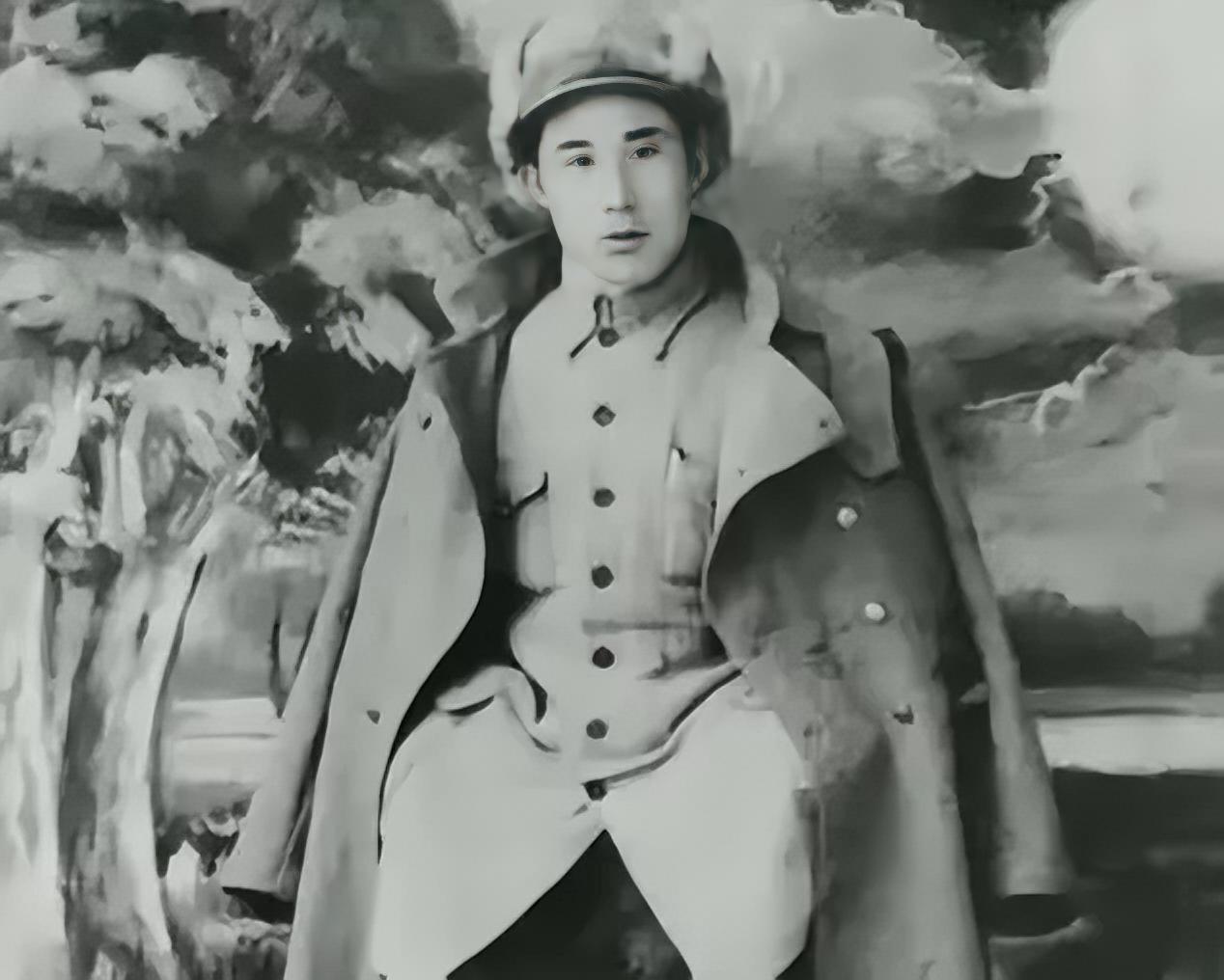 1949年，新中国都快成立了，一个扛过长征、打过淮海的老红军，带着老婆孩子去福建