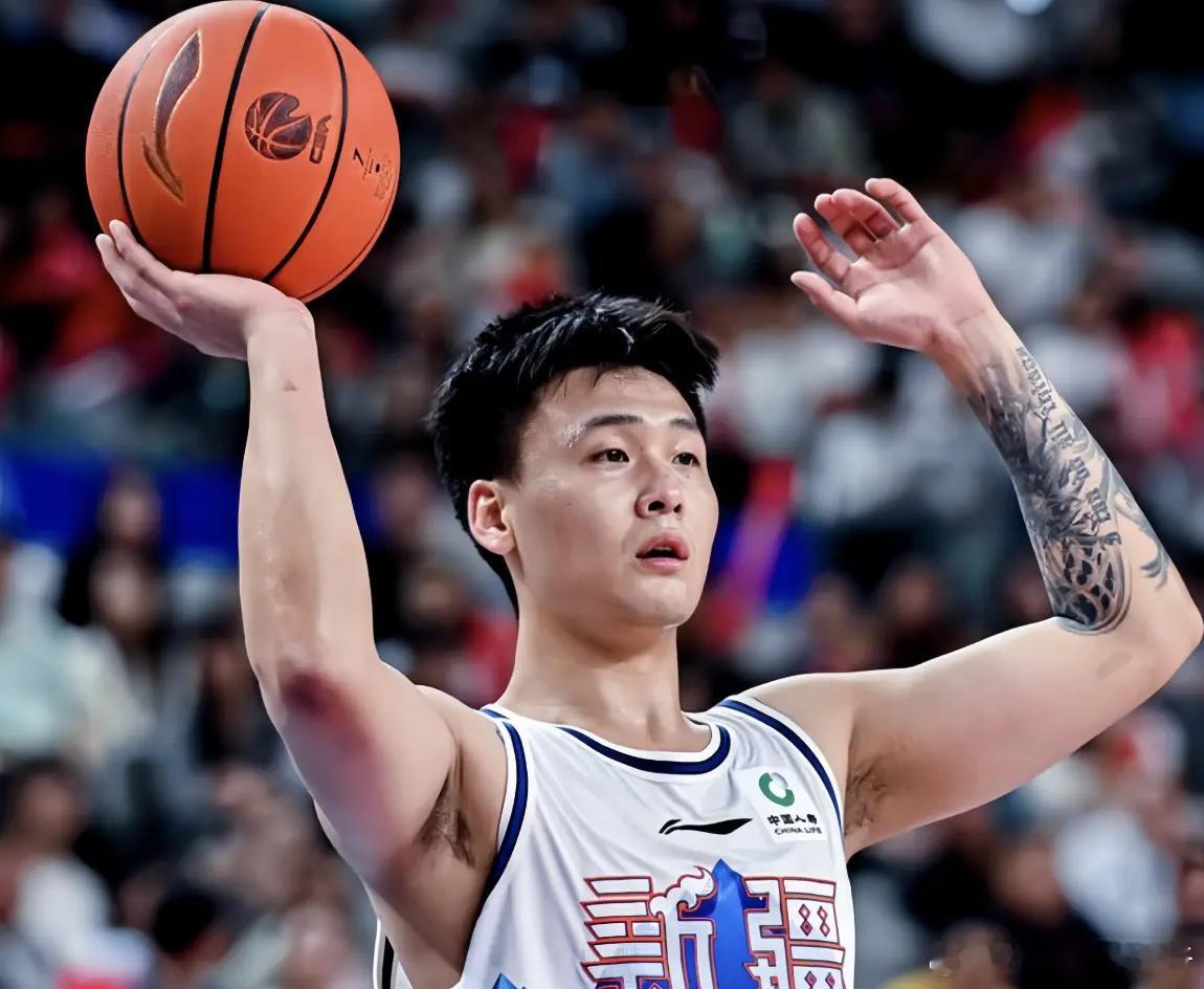 官媒怒了！谴责男篮队长：发表歧视性言行 应停赛至追究法律责任近日，中国男篮队长赵