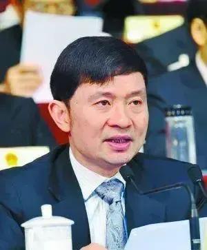 你知道吗？最近有个官员的故事在网上闹得沸沸扬扬的，这位刘宏建可是个官场好官，两袖