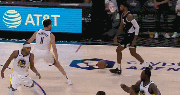 保罗乔治，三分绝杀勇士！克莱汤普森再次成为背景板，惨！