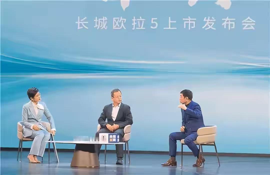 为什么长城汽车从来没有用过隐藏式门把手，魏建军终于说出了实话。
他说，隐藏式门把