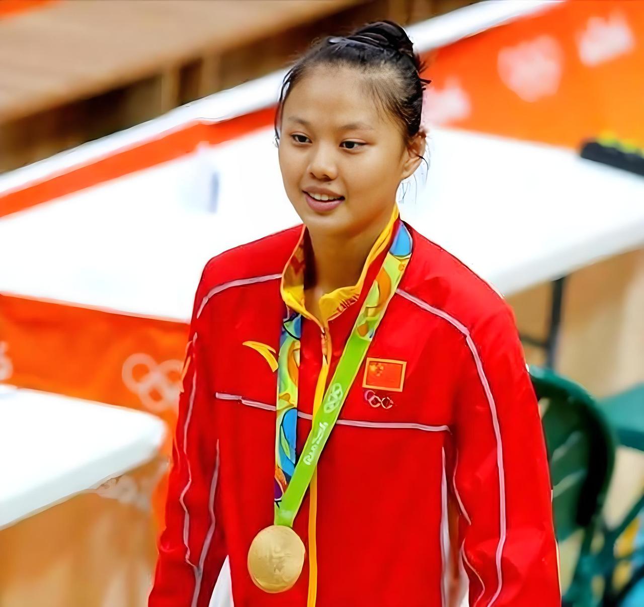 【中国女排里约夺冠十周年】
北京时间2016年8月21日里约奥运会
金牌战中国女