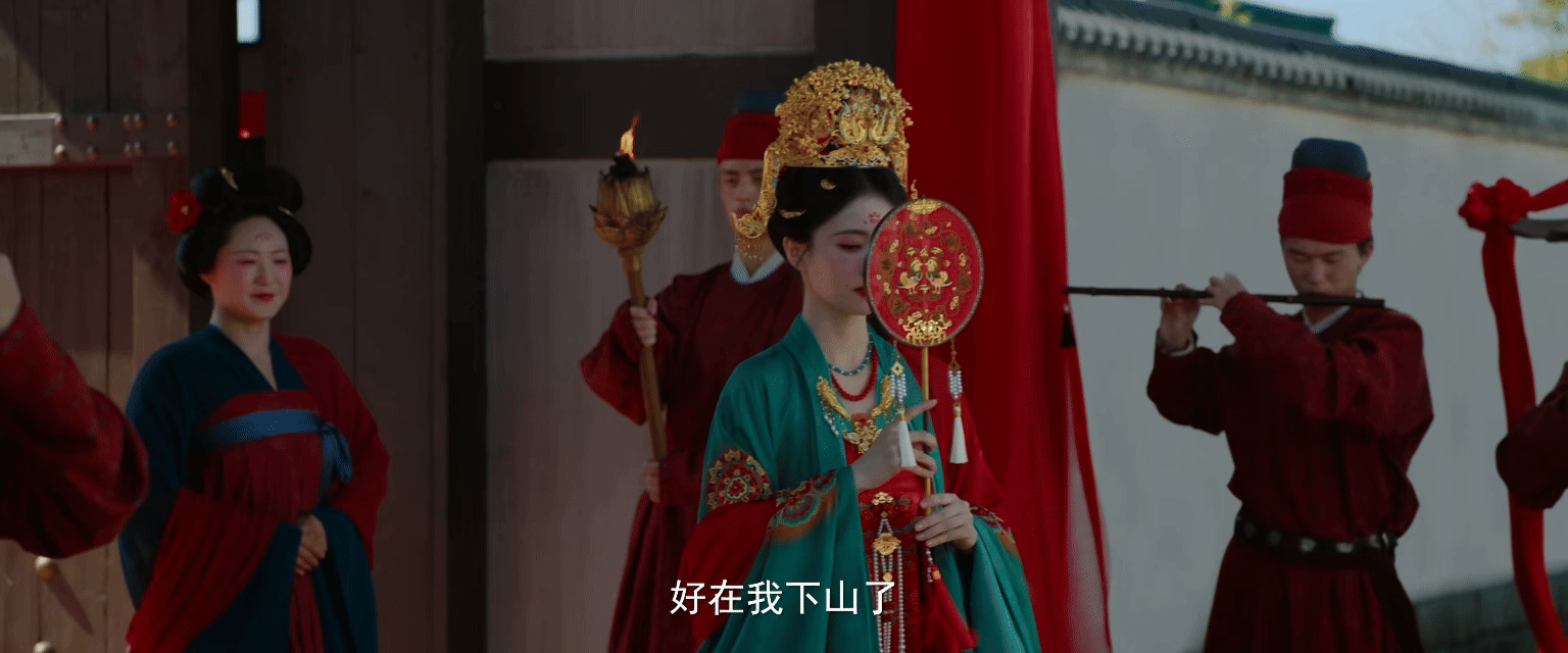 当着前任的面走向现任的婚车莫离救命经典修罗场来了！当着前任走向现任婚车，这段我反