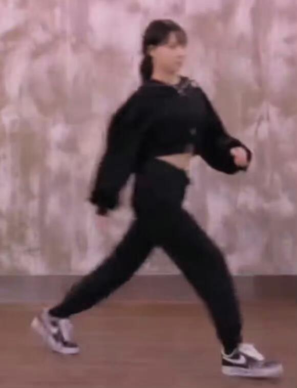 小小的人大大的步子 
