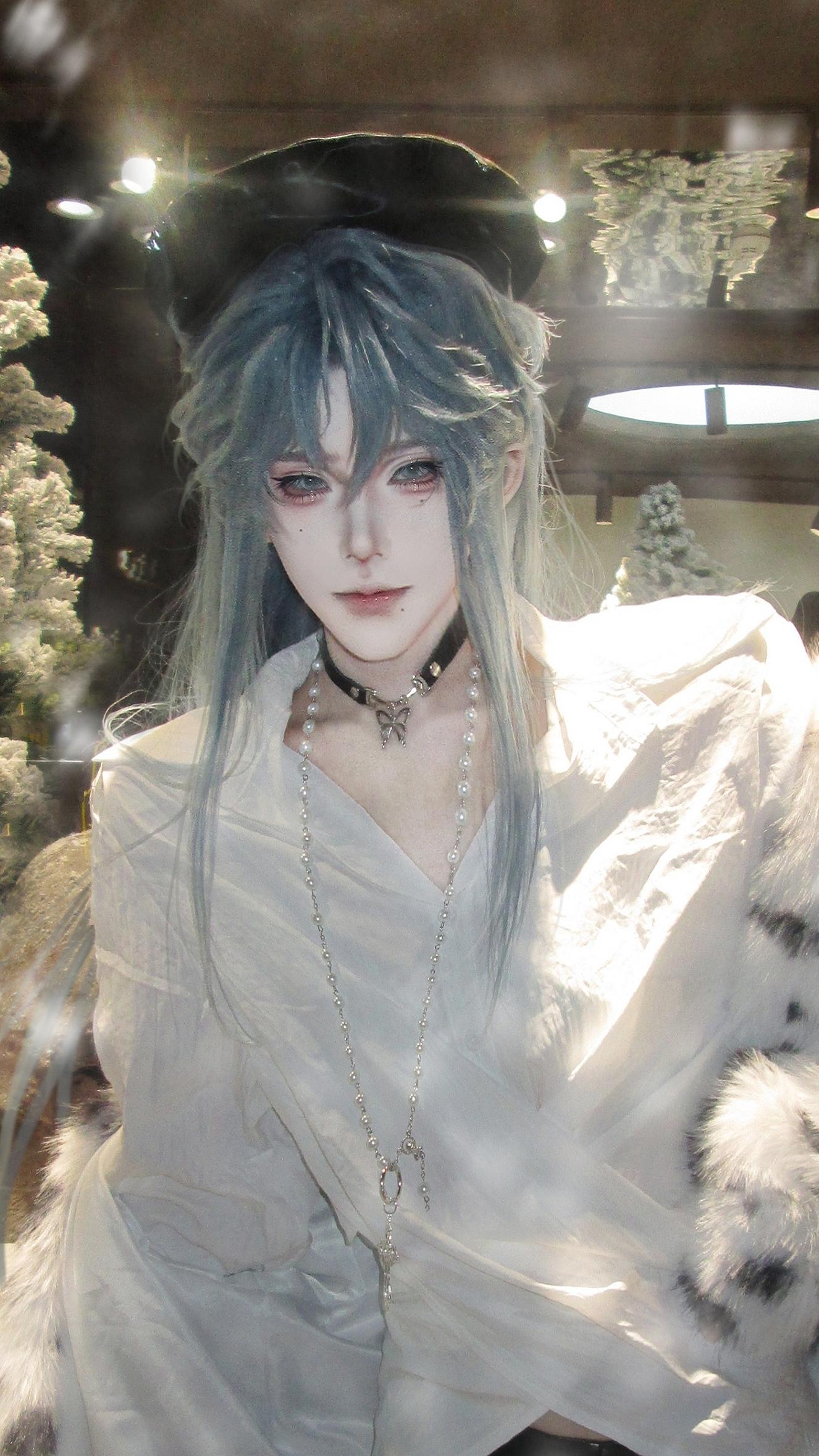 老狐狸cos.下雪了