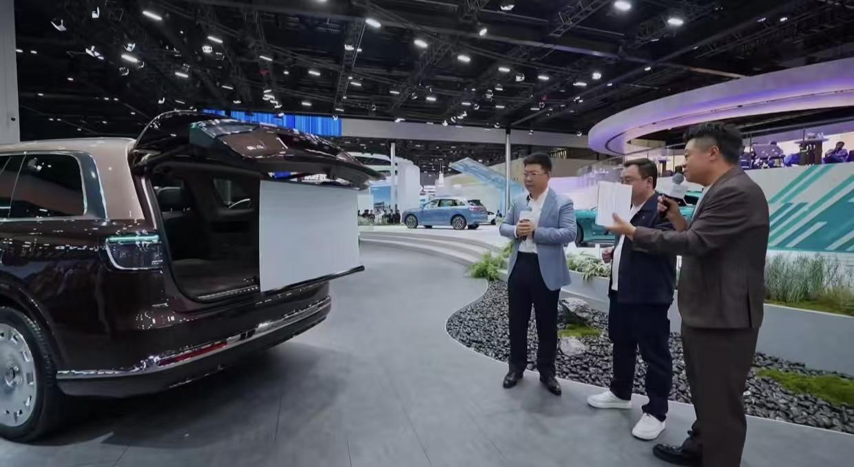 全新一代问界M9亮相北京车展，余承东直播揭秘八大跃迁
全程围观全新一代问界M9在