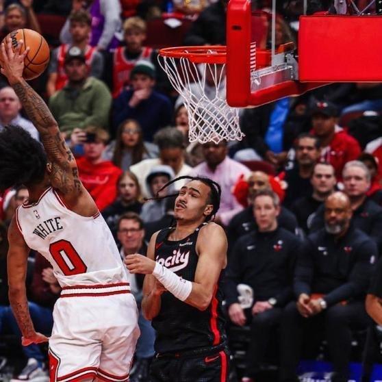 《快船报价博格丹·博格达诺维奇、科比·布朗、克里斯·保罗加次轮，意图引进公牛科比