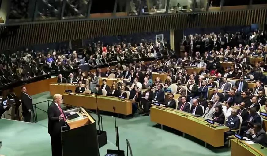 联合国早晚得回到欧亚大陆！
这两天联合国总部又成了国际舆论的焦点。
俄罗斯外长拉