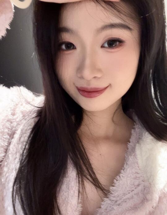 做美食博主的代价：我的牙贴面血泪史 身为探店美食博主，日常在各种美食中...