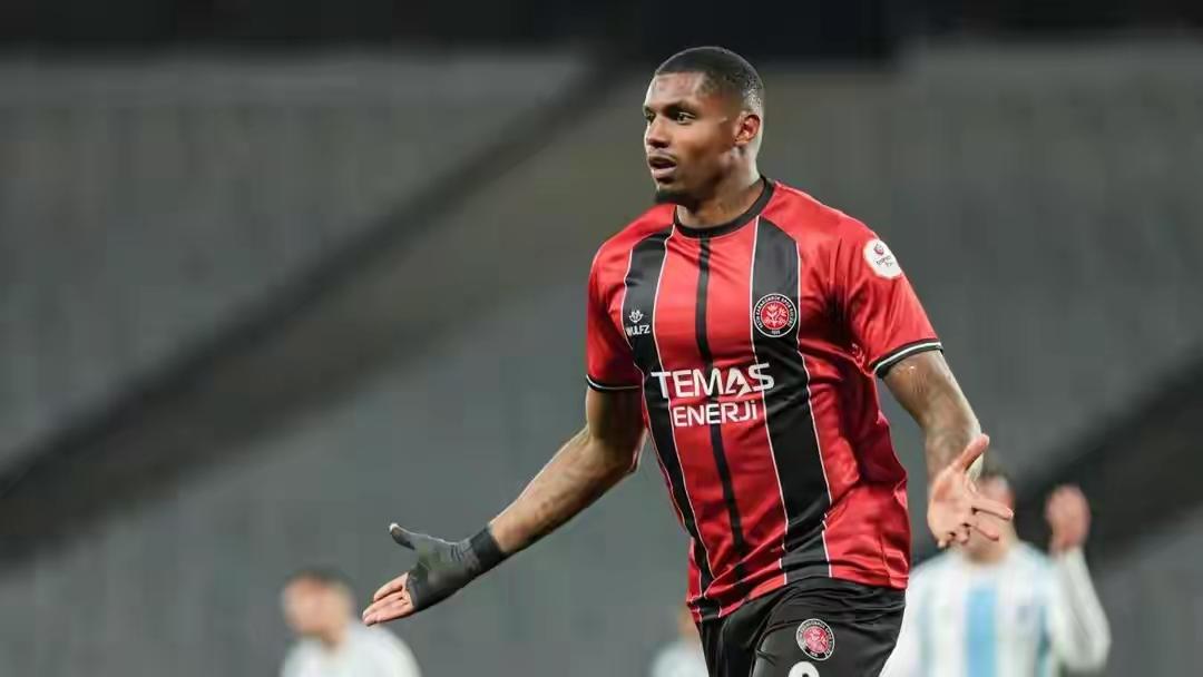 盘点中超新赛季T0级球员：蓉城、海港、申花无人入选！
中超冬窗关闭，十六支球队都