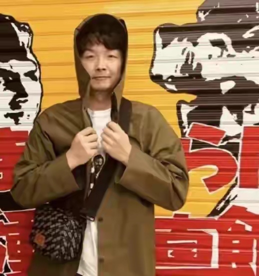 吴镇宇儿子费曼初中毕业了，16岁他为什么一副中年人的感觉[笑cry]，原来才初中