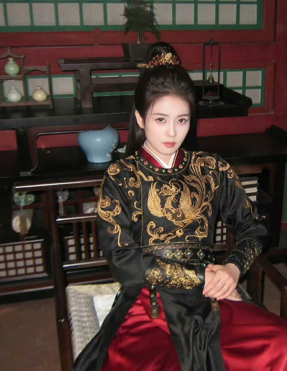 凶手一定是裴愈！我打赌凶手就是裴愈本人！看完今天唐宫奇案这两集，我就觉得凶手是真