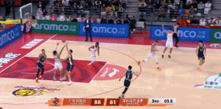 广东人没记性，让史密斯压哨再投中超远三分球，输浙江队隐患还在


广东队两天前被