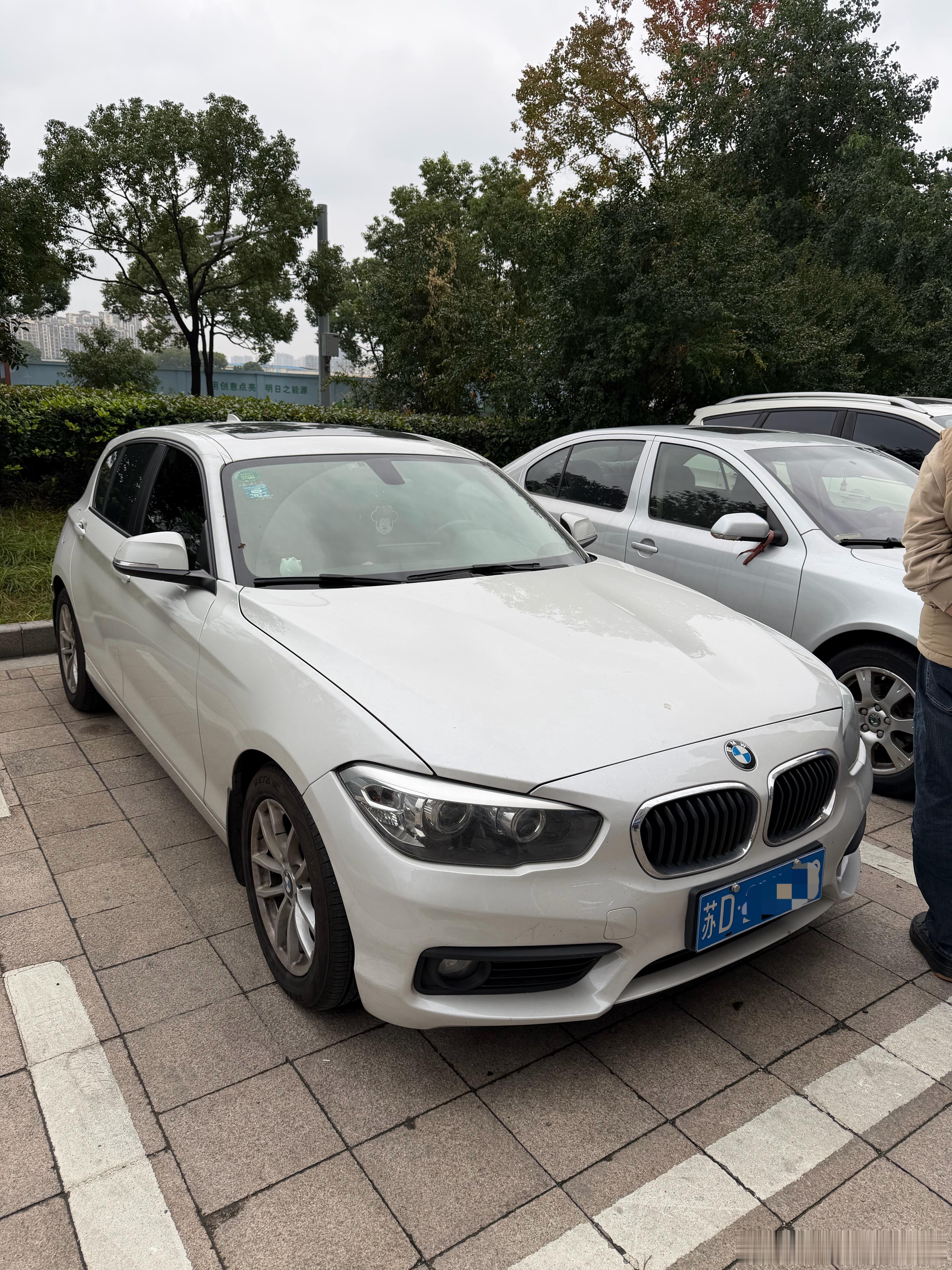 评估一台18末期118i，进口两厢后驱8at就是可惜是个3缸1.5t，不过我觉得