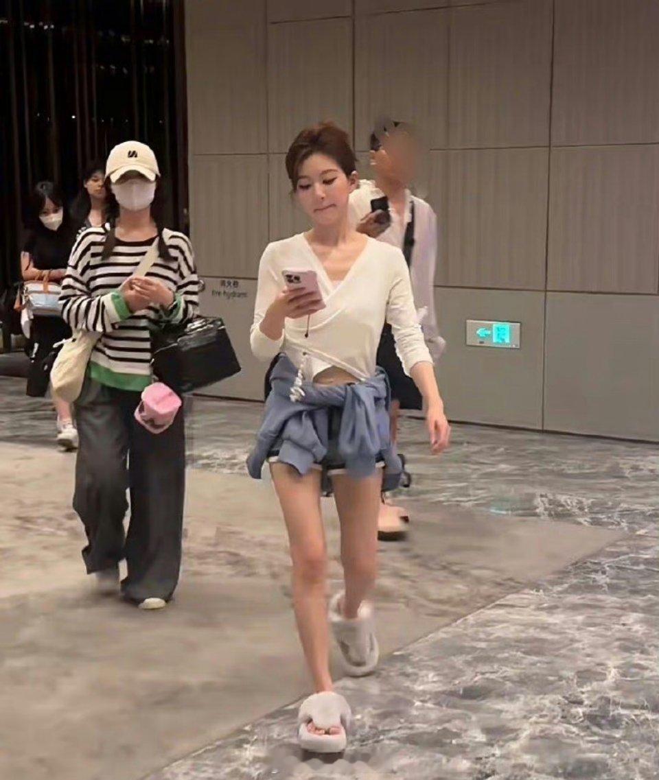 赵露思和刘浩存路透 存子赢得太轻松了 ​​​