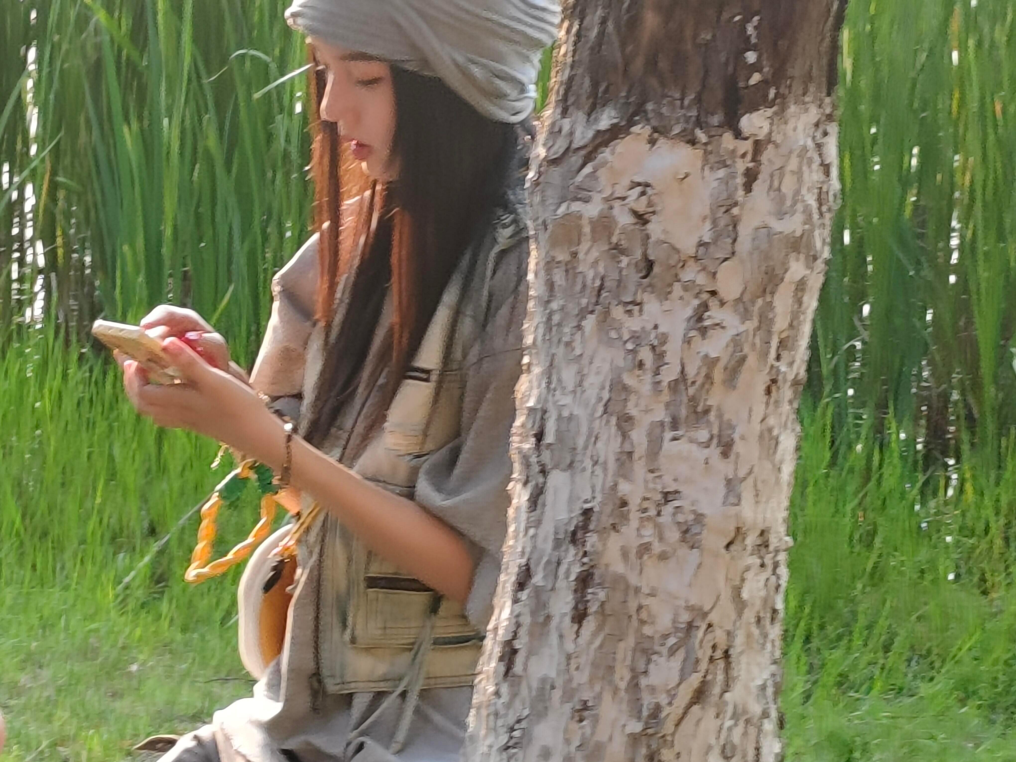 我狠狠保存周也的冷帽造型！我们也子名副其实酷拽老公妹[亲亲]#城市捉迷藏# ​​