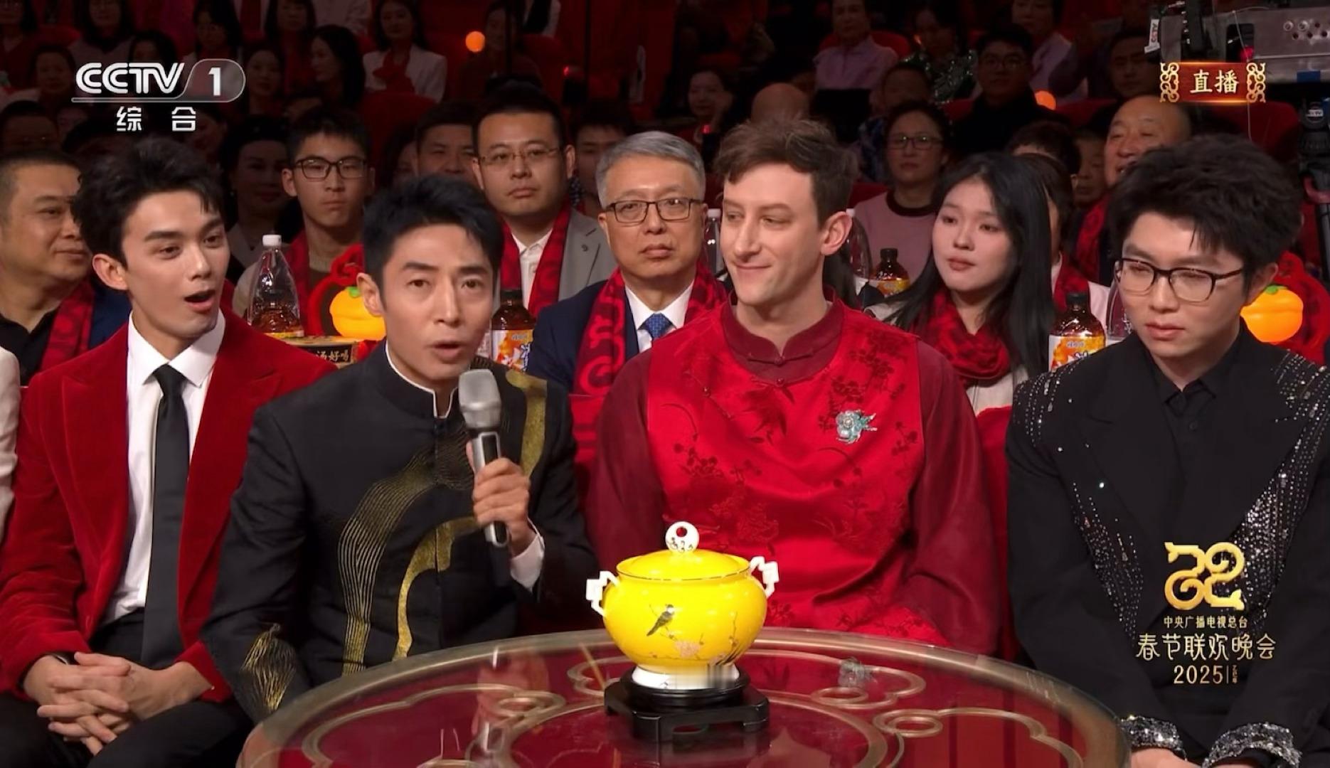 哈哈哈哈哈这个磊磊给reaction简直是旺仔牛奶 太可爱了 