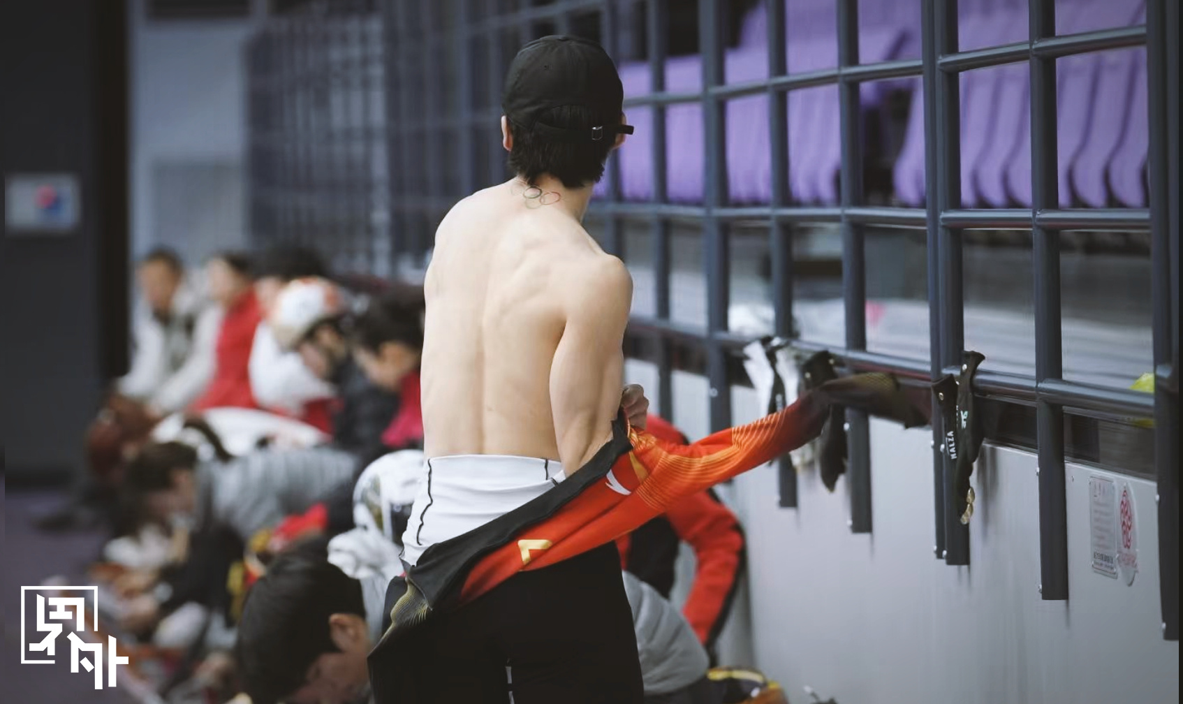 林孝埈把奥运五环纹在了背上被林孝埈的肌肉线条震撼到了   米兰冬奥备战进入冲刺阶