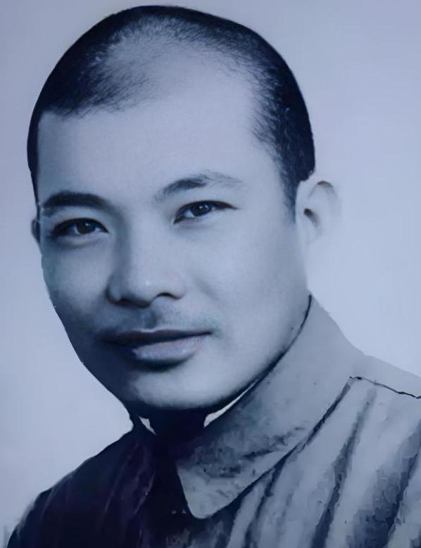 1945年，军统王牌杀手牛子龙，带着12个囚犯杀了11个看守，从那座号称“只有死