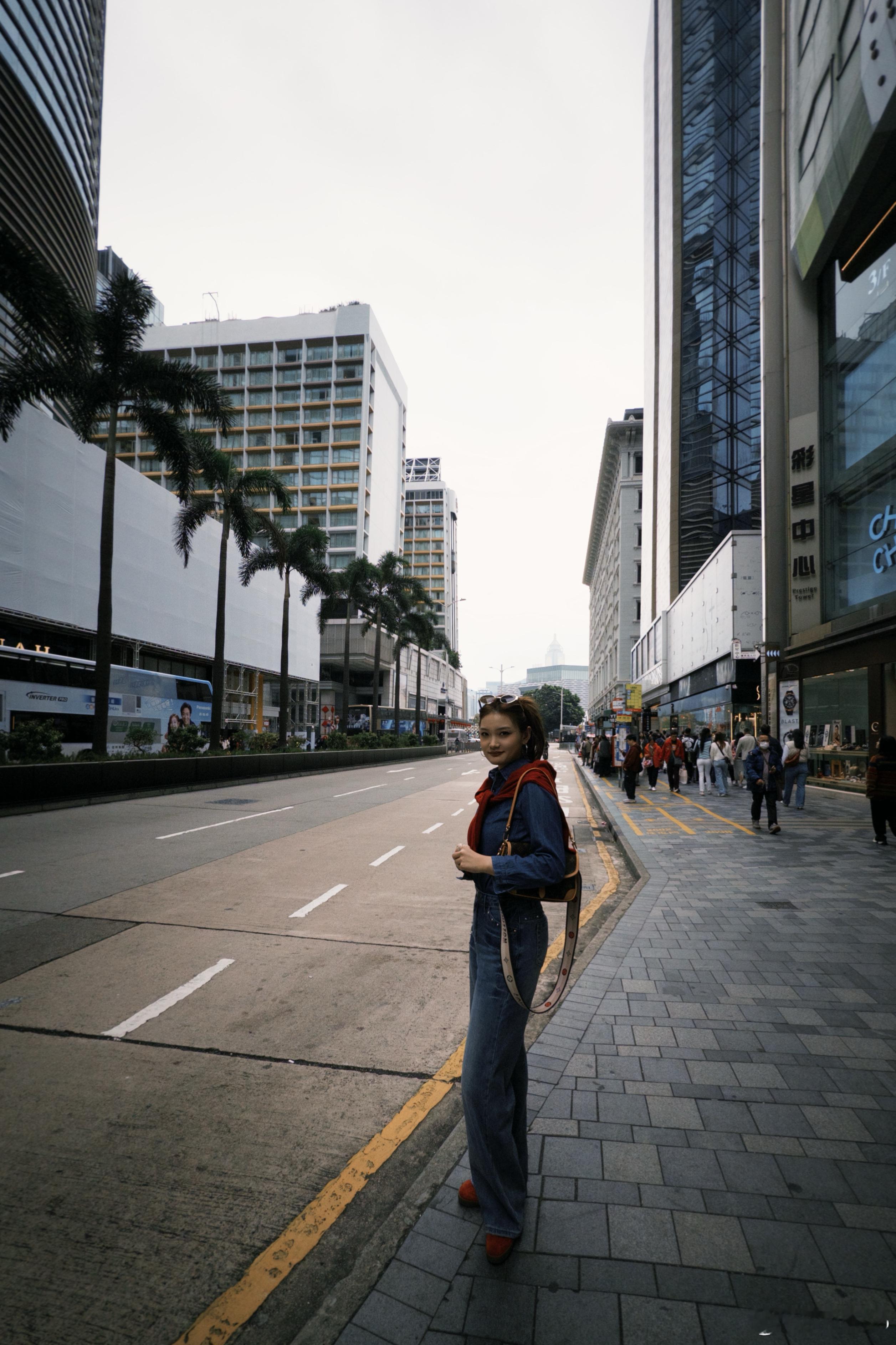 🇭🇰我同你港，做人咧 最緊要就係開心 香港